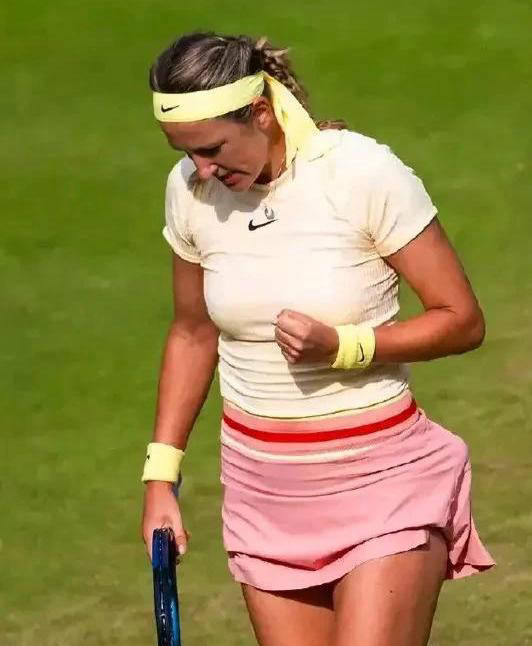 九游娱乐-阿扎伦卡在瑞士队比赛中重返赛场，出色发挥引发热议！